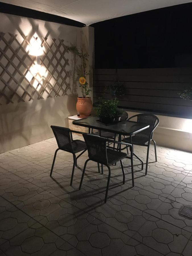 Theo Apartments 1 อาร์เตมีดา ภายนอก รูปภาพ